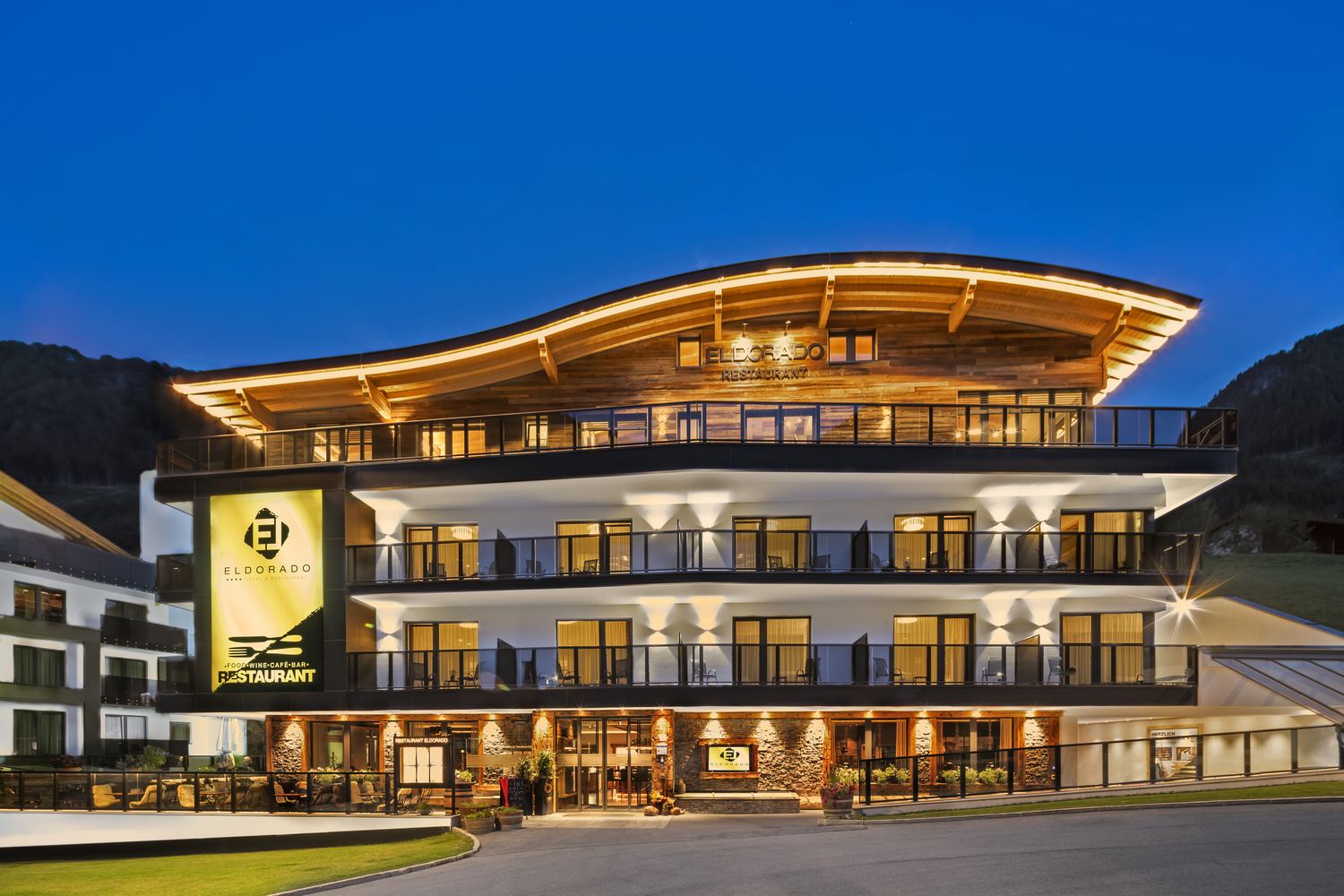 Hotel Eldorado in Ischgl bei Abendlicht